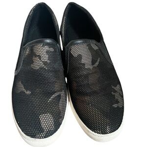 Bar 111 slip on mesh netted camouflage sneakers sz